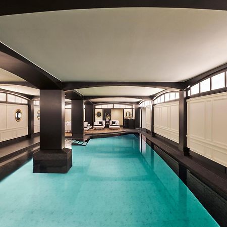 Hotel Barriere Fouquet'S París Exterior foto